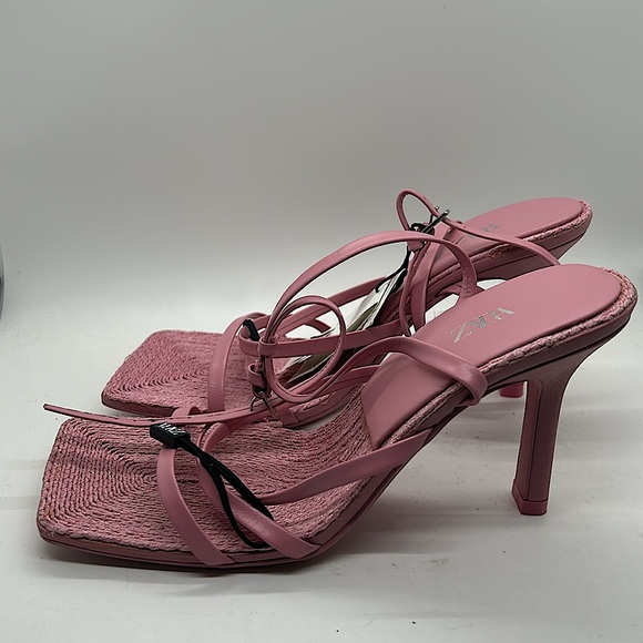 Zara Sexy Light Pink Strappy Leather High Heels Shoes **Size 39/US 8** 🌸🌸 - Picture 4 of 9